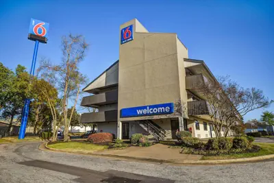 Photo 2 - Motel 6 Memphis, TN - Downtown