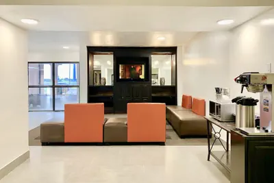 Photo 3 - Motel 6 Lewisville, TX - Medical City
