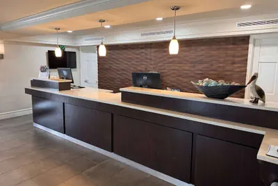 Photo 4 - Wingate by Wyndham Galveston Beachfront at the Seawall