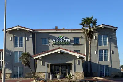 Photo 2 - Wingate by Wyndham Galveston Beachfront at the Seawall