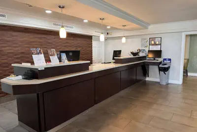 Photo 5 - Wingate by Wyndham Galveston Beachfront at the Seawall