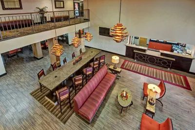 Photo 5 - Hampton Inn by Hilton Clarksville
