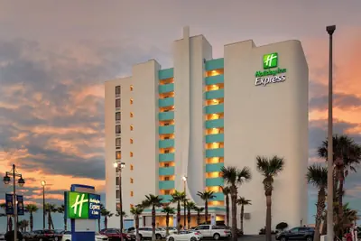 Photo 2 - Holiday Inn Express & Suites Oceanfront by IHG