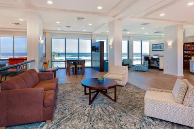 Photo 5 - Holiday Inn Express & Suites Oceanfront by IHG