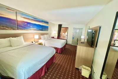 Photo 3 - Days Inn by Wyndham Athens