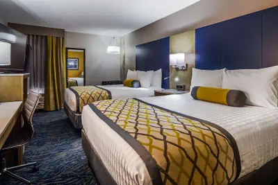 Photo 4 - Best Western Plus Bloomington East Hotel
