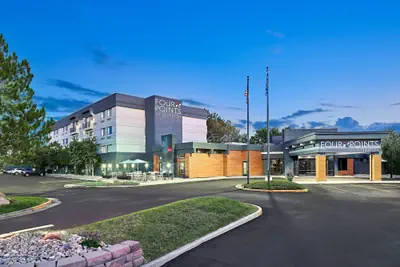 Photo 2 - Four Points by Sheraton Salt Lake City Airport