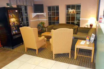 Photo 3 - America's Best Inn and Suites Beaufort