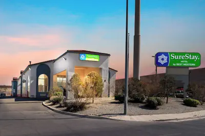 Photo 2 - SureStay Hotel by Best Western Albuquerque Midtown