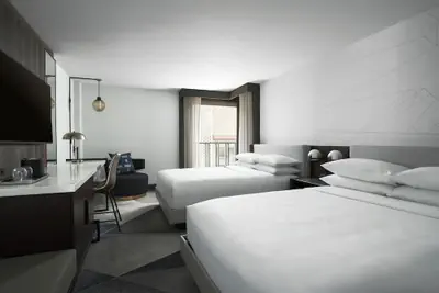 Photo 3 - Philadelphia Marriott Old City