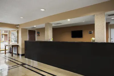 Photo 2 - Days Inn by Wyndham Dallas Irving