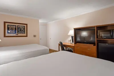 Photo 5 - Sturgis Lodge & Suites, Travelodge by Wyndham