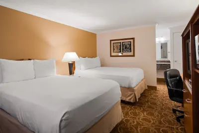 Photo 4 - Sturgis Lodge & Suites, Travelodge by Wyndham
