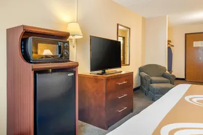 Photo 5 - Quality Inn & Suites Zanesville City Center