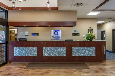 Photo 2 - Quality Inn & Suites Zanesville City Center