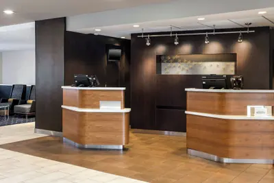 Photo 3 - Courtyard Phoenix North by Marriott