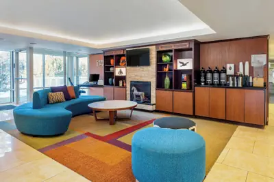 Photo 2 - Fairfield by Marriott Inn & Suites Portland Maine Airport