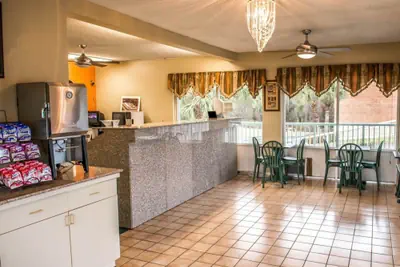 Photo 3 - Econo Lodge Lake City-North