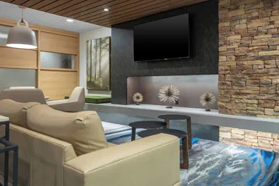 Photo 3 - Fairfield Inn & Suites by Marriott Dallas DFW Airport North/ Irving