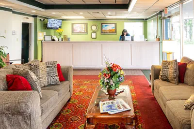Photo 2 - Select Inn Murfreesboro