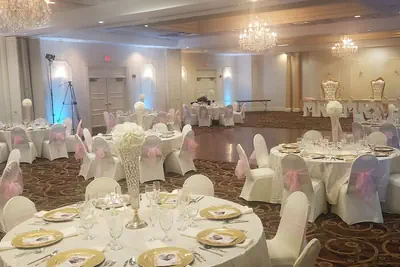Photo 2 - Clarion Hotel BWI Airport Arundel Mills