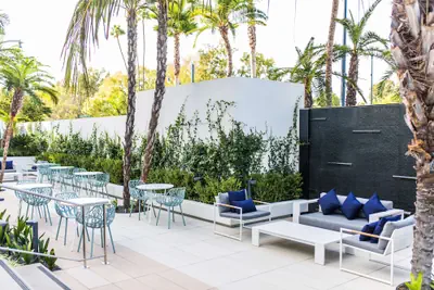Photo 2 - The Beverly Hilton