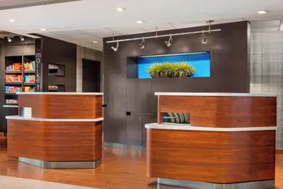 Photo 3 - Courtyard by Marriott Springfield