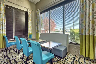 Photo 4 - Hampton Inn Norfolk-Naval Base