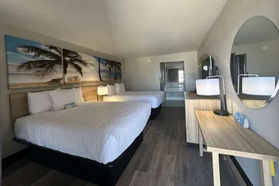 Photo 3 - Days Inn by Wyndham Fort Myers