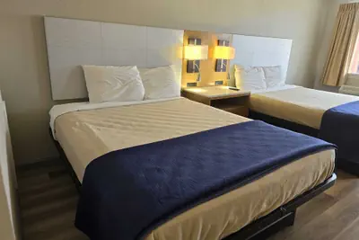 Photo 2 - Americas Express Inn South Hill