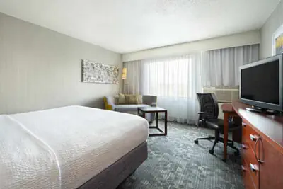 Photo 4 - Courtyard by Marriott Mishawaka-University Area