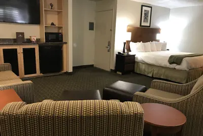 Photo 5 - Dinosaur Inn & Suites