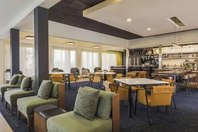 Photo 5 - Courtyard by Marriott Tucson Airport
