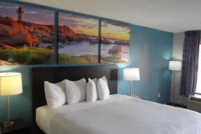 Photo 2 - Days Inn by Wyndham Hernando