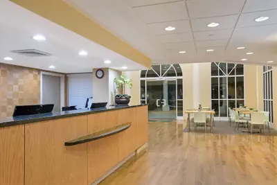 Photo 5 - La Quinta Inn & Suites by Wyndham Sunrise