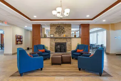 Photo 4 - Comfort Inn & Suites Watertown - 1000 Islands