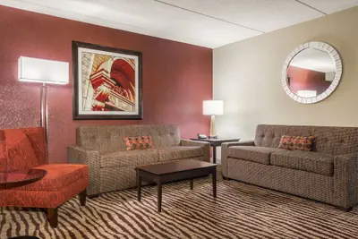 Photo 5 - Holiday Inn Manitowoc by IHG