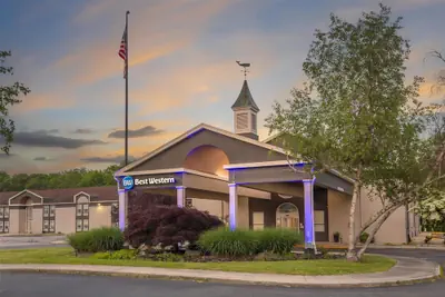 Photo 2 - Best Western Mystic Hotel