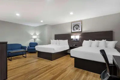 Photo 4 - Best Western Mystic Hotel