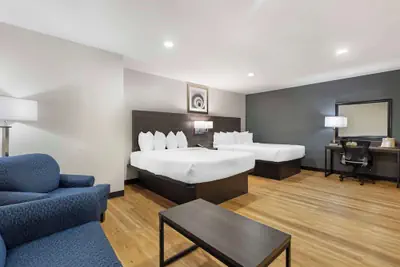 Photo 5 - Best Western Mystic Hotel