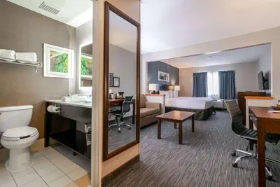 Photo 5 - Wingate by Wyndham Great Falls