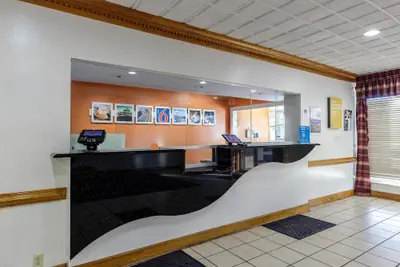 Photo 5 - Motel 6 Dumfries, VA