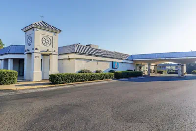 Photo 2 - Motel 6 Dumfries, VA
