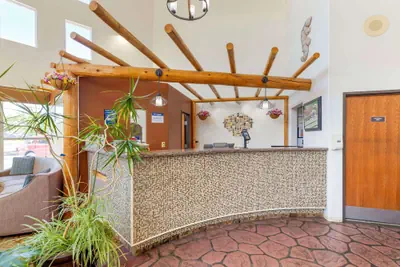 Photo 4 - Best Western Kiva Inn