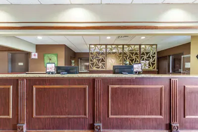 Photo 3 - Best Western Plus Steeplegate Inn