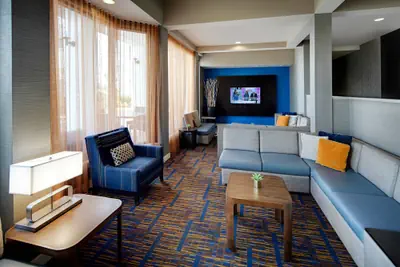 Photo 4 - Courtyard by Marriott Addison Midway