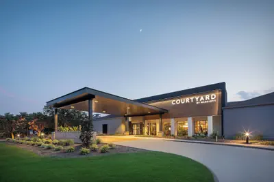 Photo 2 - Courtyard by Marriott Addison Midway