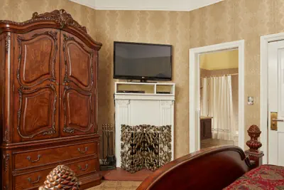 Photo 5 - Queen Anne Hotel