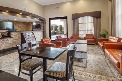 Photo 4 - Best Western Pasadena Royale Inn & Suites