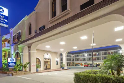 Photo 2 - Best Western Pasadena Royale Inn & Suites